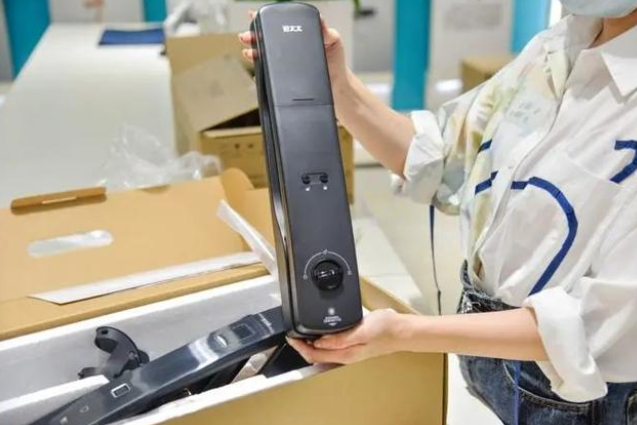 智能門鎖哪個(gè)品牌好?mk体育官网智能門鎖守護(hù)您”家”的安全